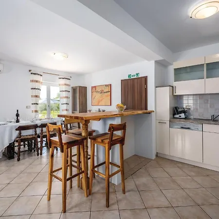 Gorgeous In With Kitchen Tatil Evi *
