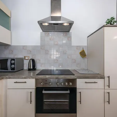 Gorgeous In With Kitchen *