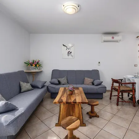 Cozy Home In Buje *